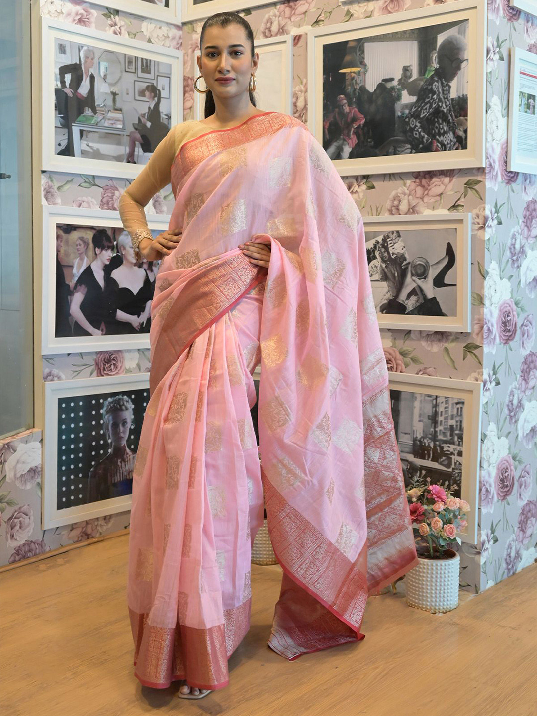 

ODETTE Woven Design Zari Saree, Pink