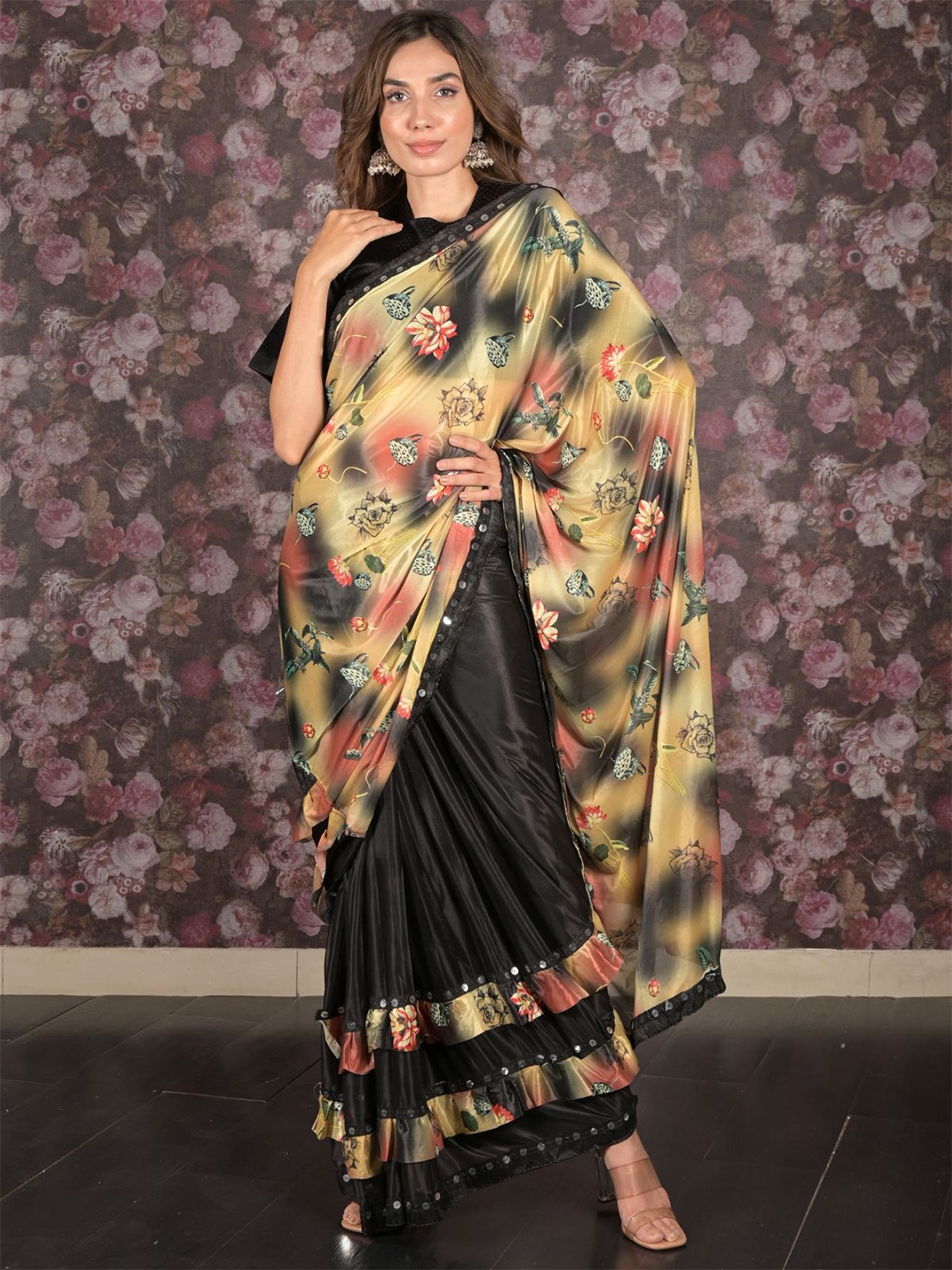 

ODETTE Floral printed Mirror Work Saree, Black