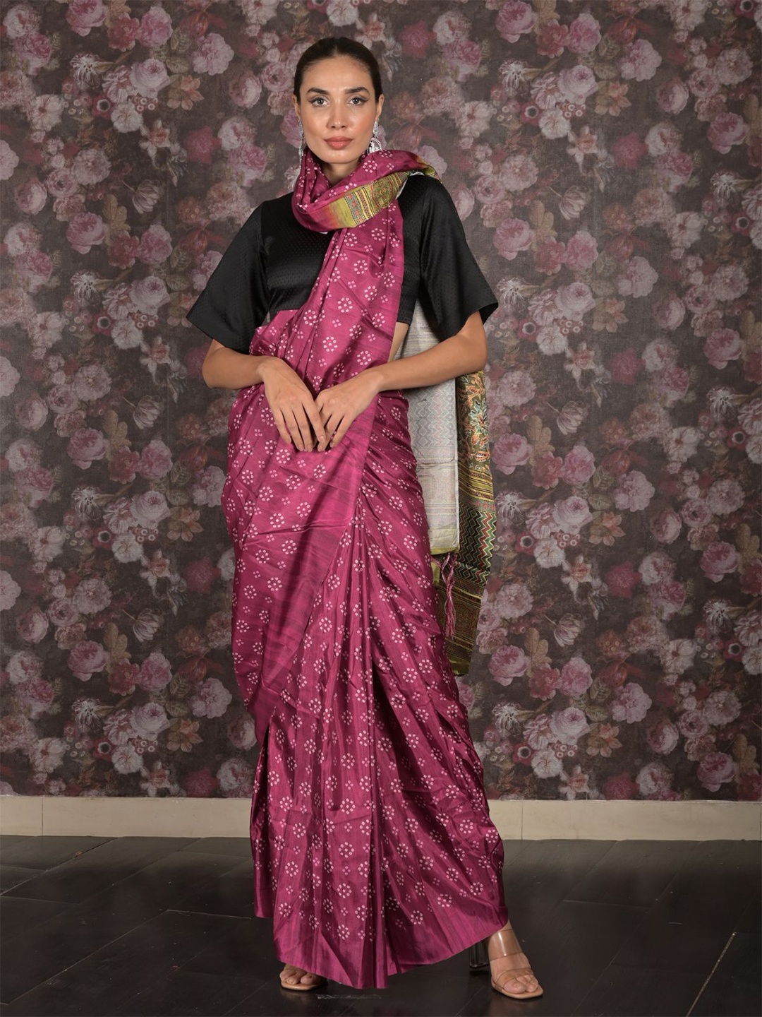 

ODETTE Bandhani Saree With Blouse Piece, Purple