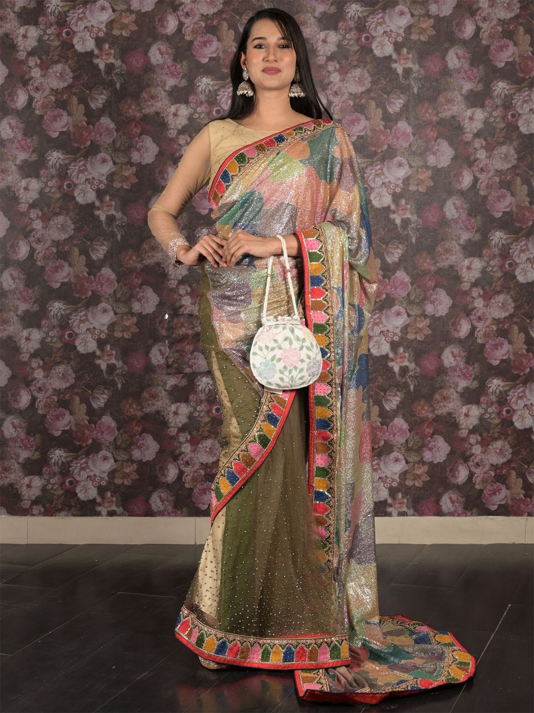 

ODETTE Embellished Sequinned Net Saree, Green