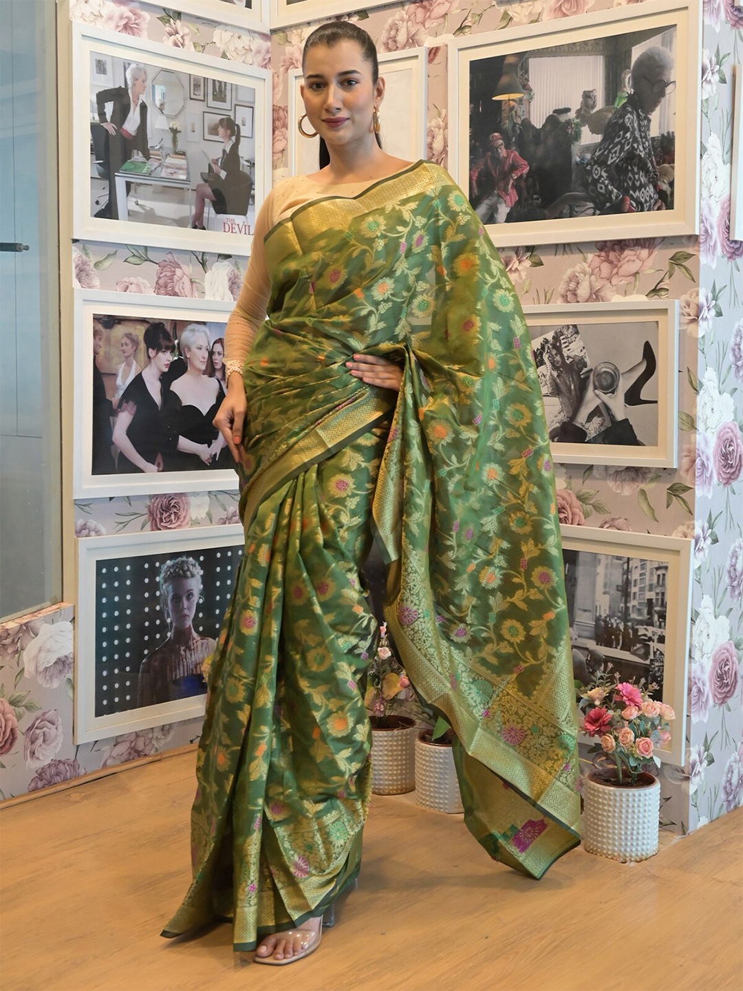 

ODETTE Woven Design Zari Saree, Green