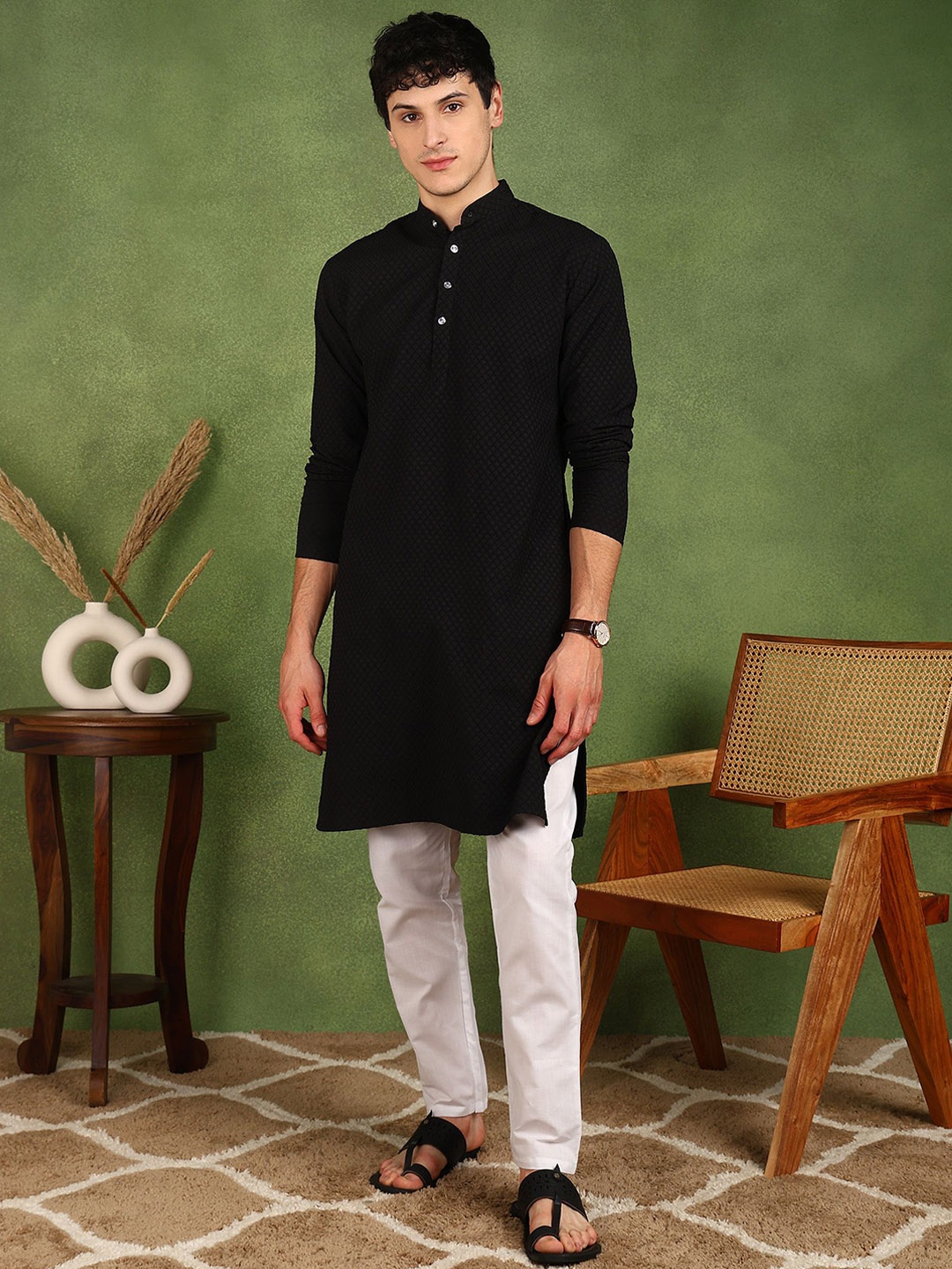 

FUBAR Mandarin Collar Regular Kurta with Pyjamas, Black