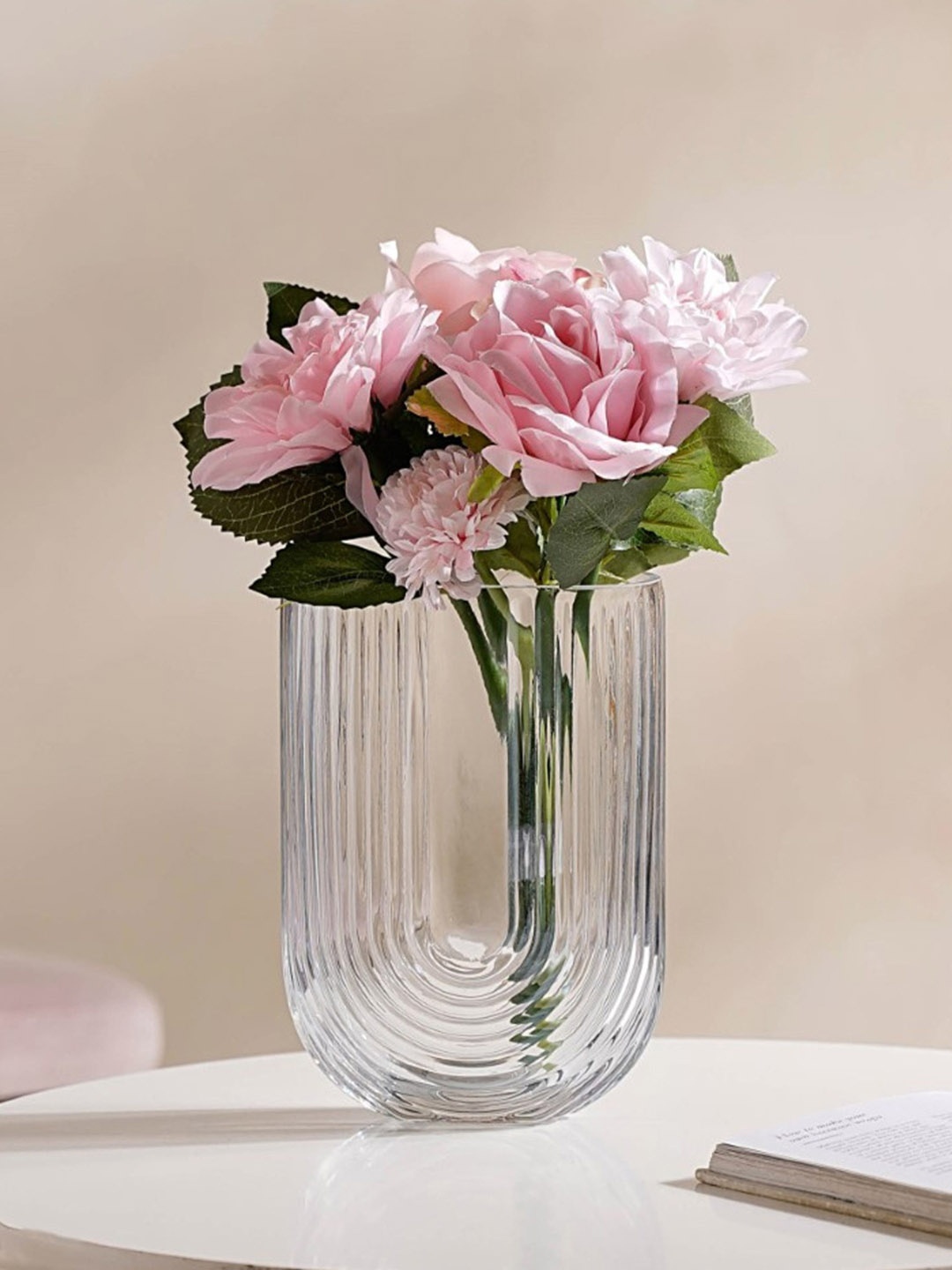 

Nestasia Transparent Ribbed Arch Flower Vase