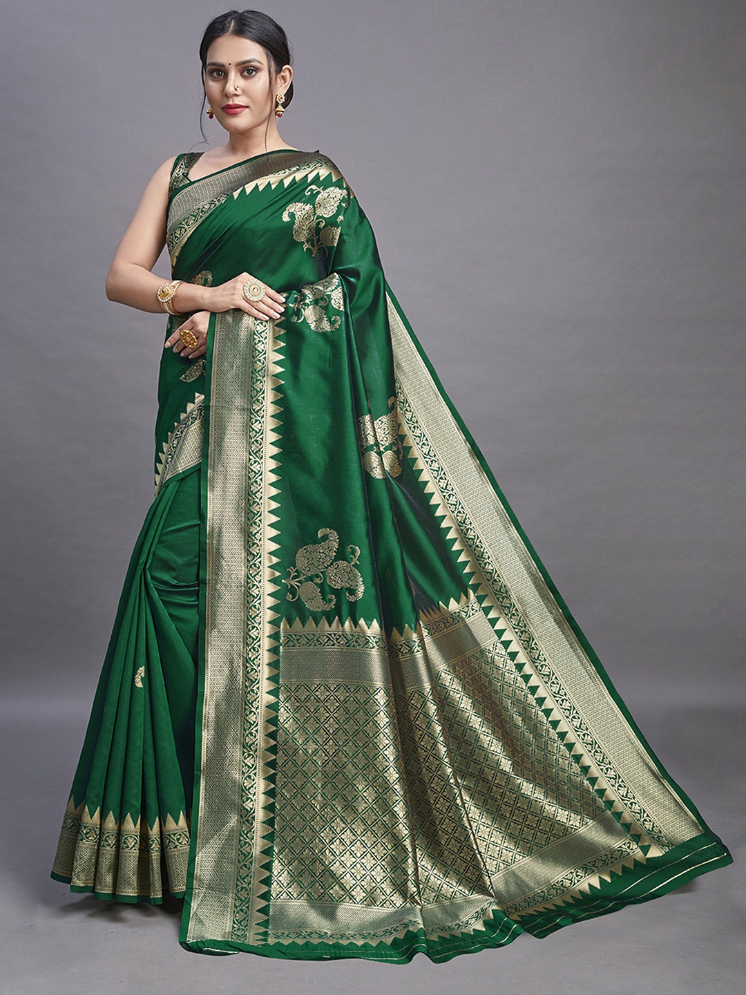 

DIVASTRI Banarasi Woven Design Zari Pure Silk Saree, Green