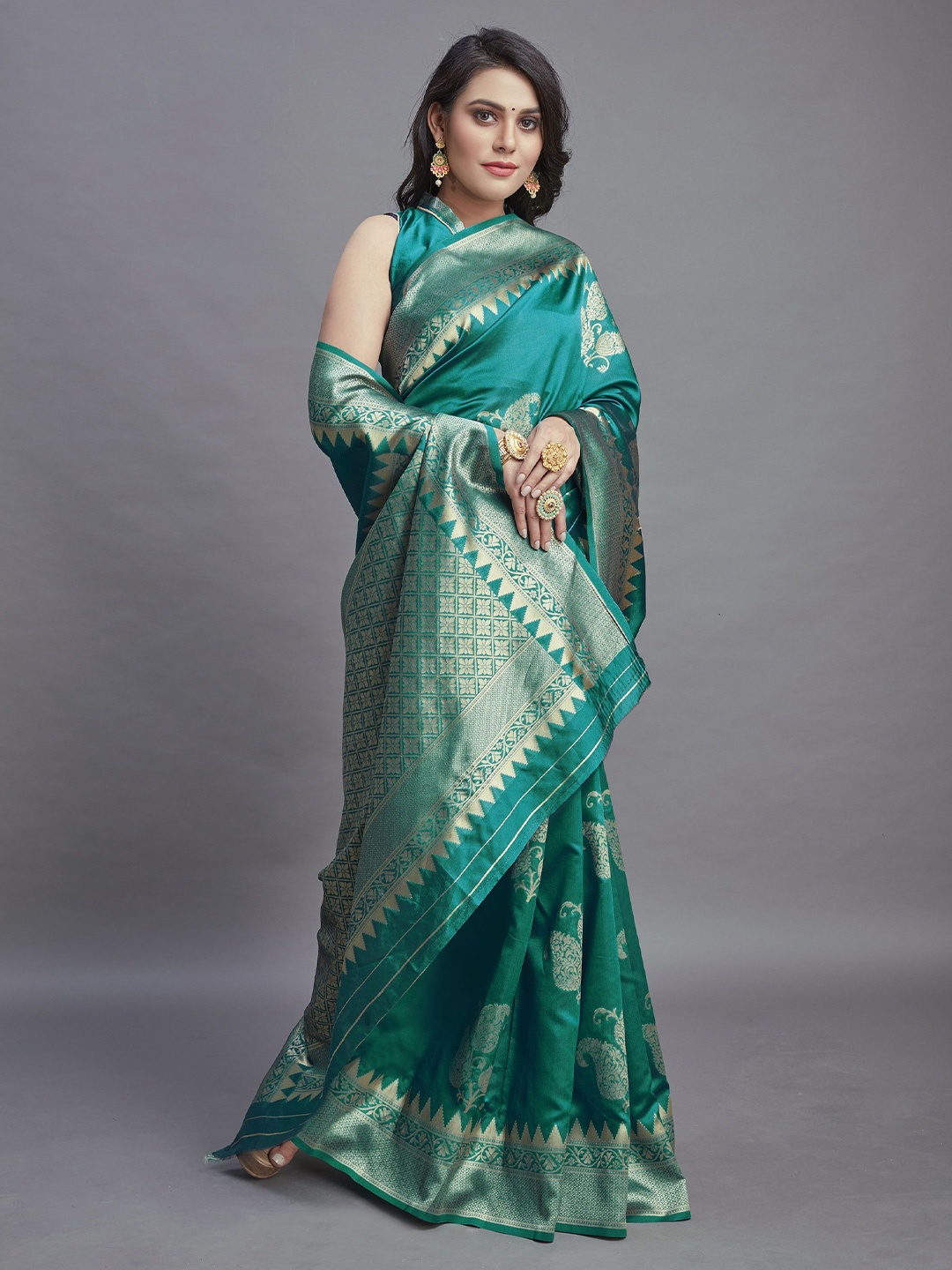 

Mitera Woven Design Zari Banarasi Pure Silk Saree, Green