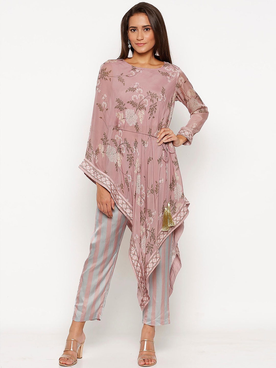 

SOUP BY SOUGAT PAUL Round Neck Floral Printed Regular Sequinned Silk Chiffon Kurta Set, Pink