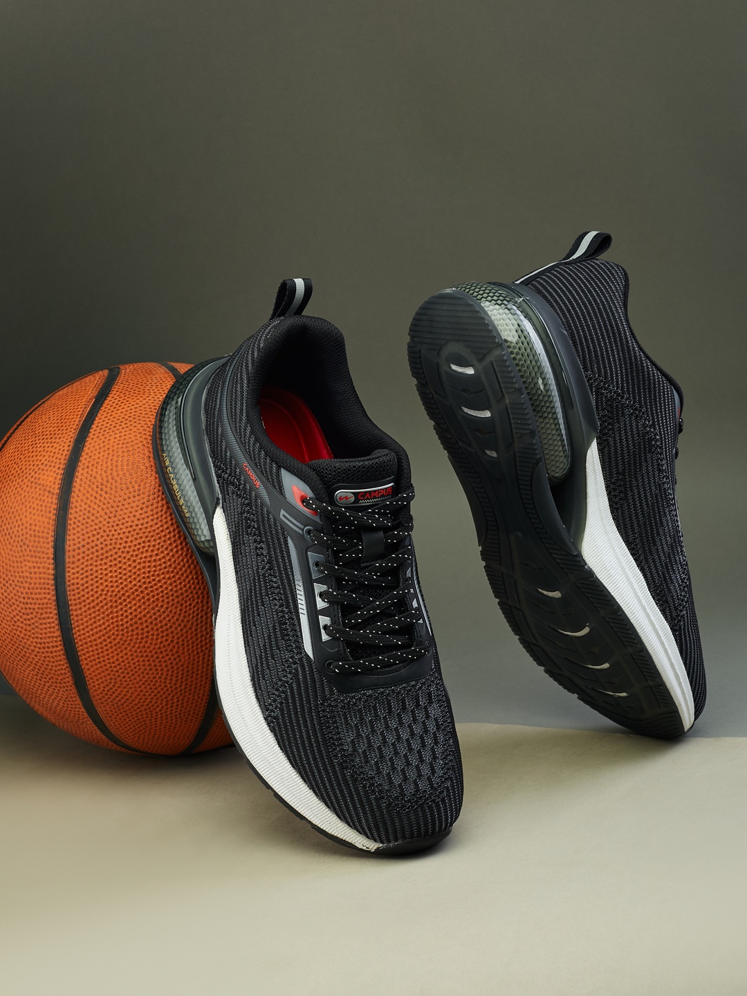 

Campus CANVA Men Lace-Up Running Shoes, Black