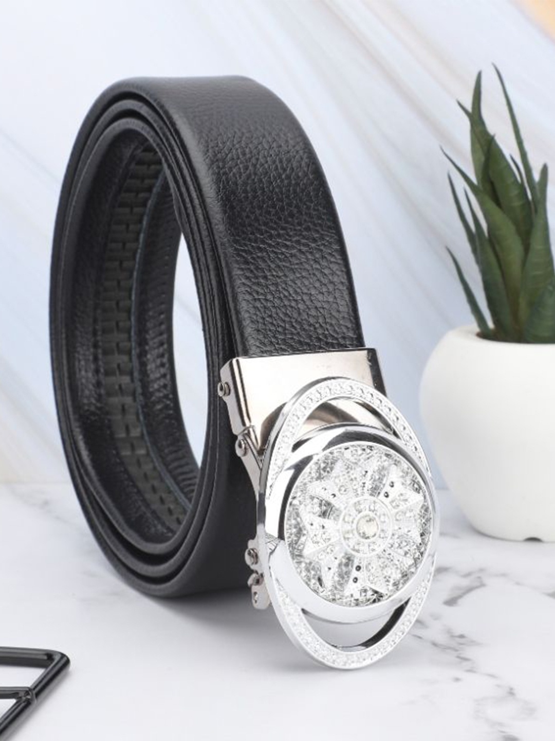 

Kastner Men Textured Belt, Black