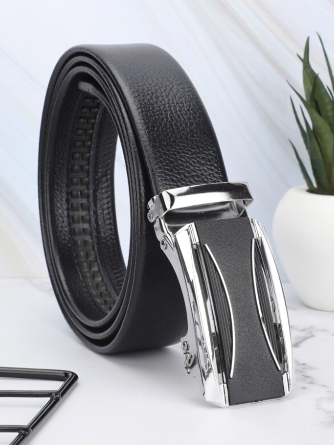 

Kastner Men Textured Formal Belt, Black