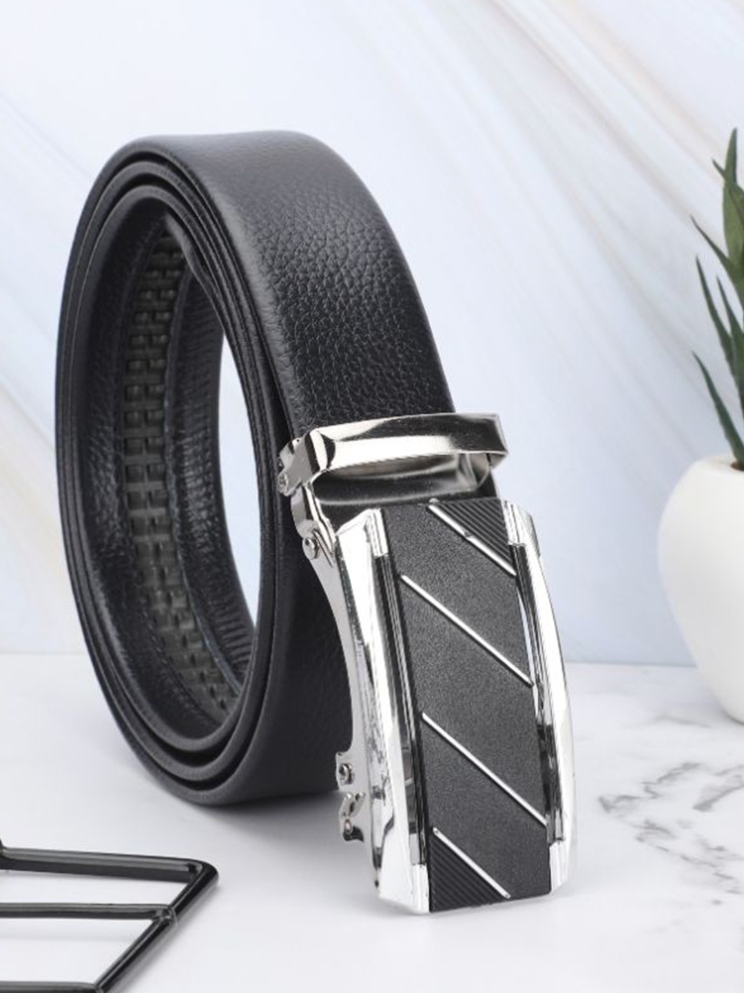 

Kastner Men Textured Formal Belt, Black