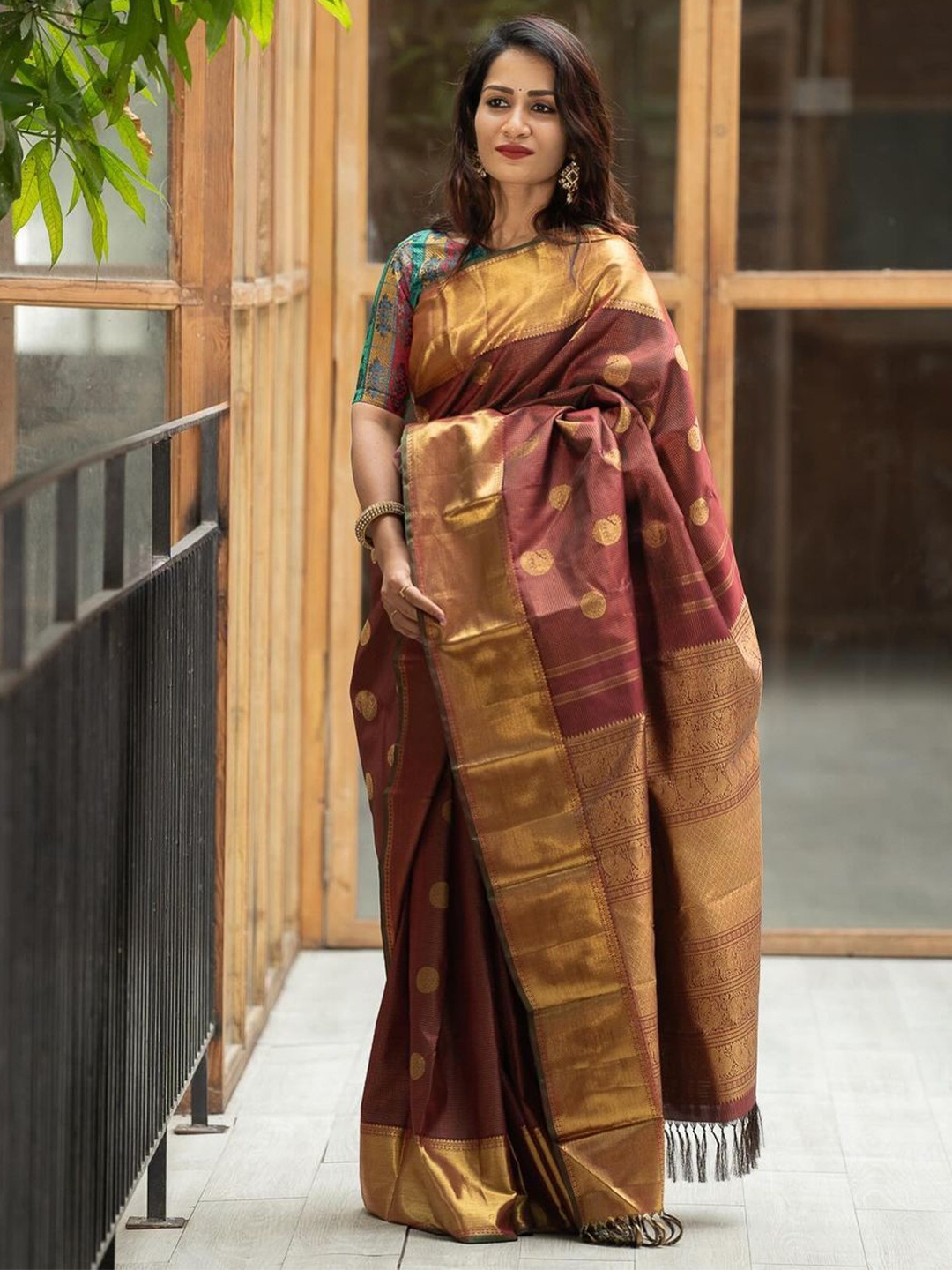 

bansari textiles Woven Design Zari Banarasi Saree, Maroon