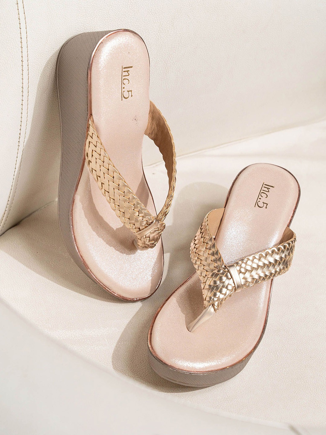 

Inc 5 Textured Open Toe Wedge Heels, Rose gold