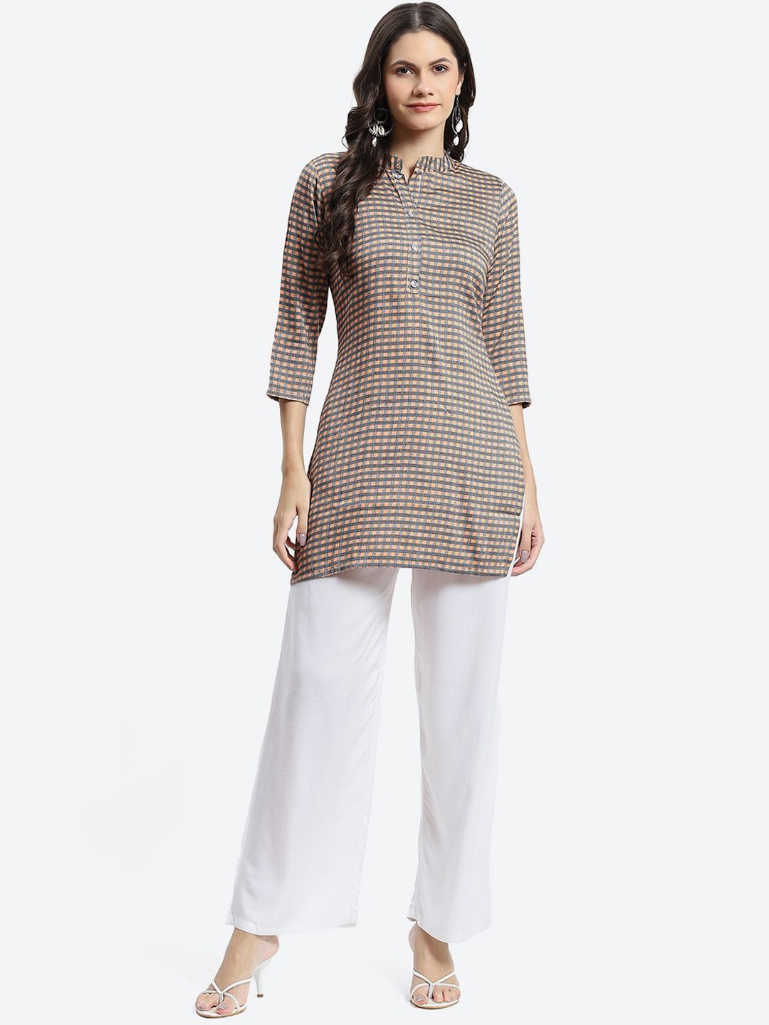 

Kurti's by Menka Mandarin Collar Checked Straight Kurta, Orange