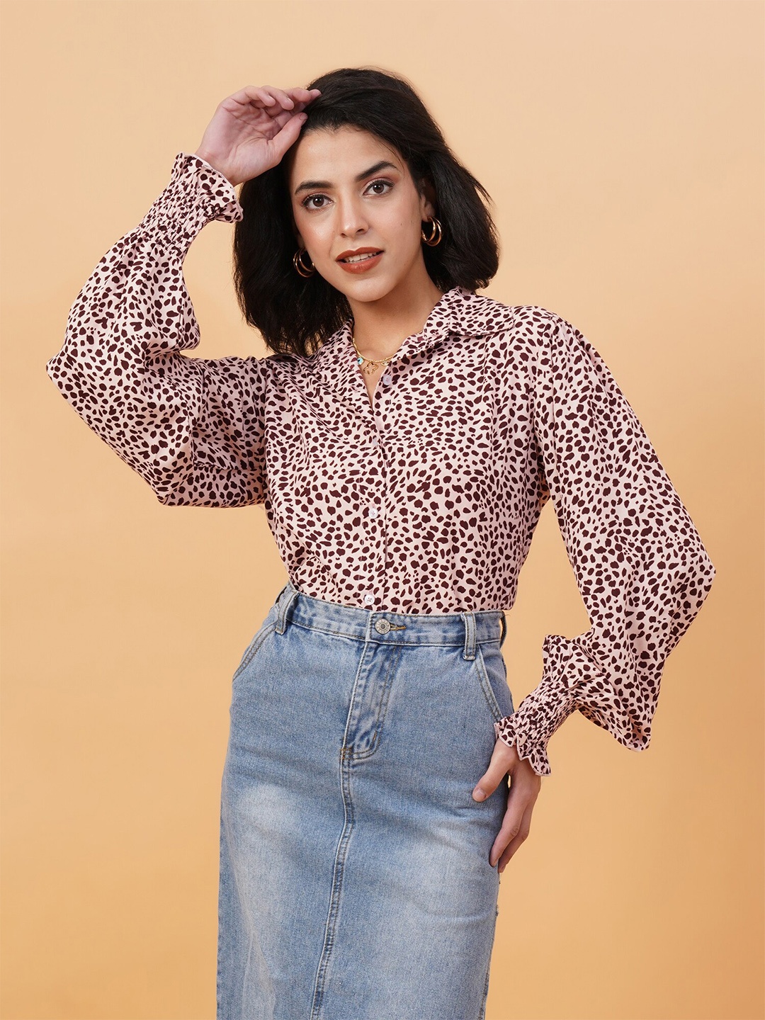 

Kotty Pink & Brown Animal Printed Spread Collar Puff Sleeves Crepe Casual Shirt