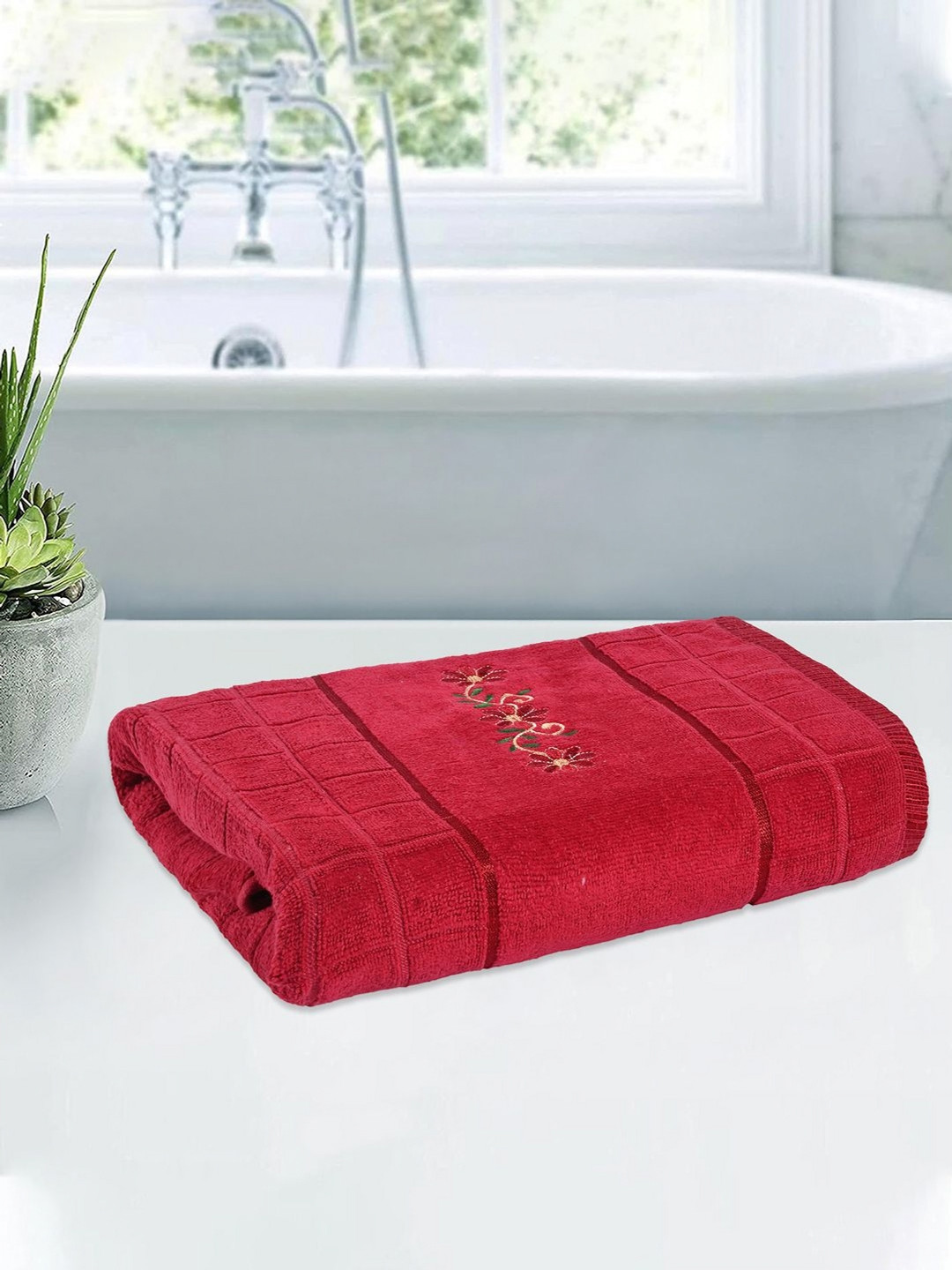 

Kuber Industries Red & Green Printed Cotton 150 GSM Bath Towel