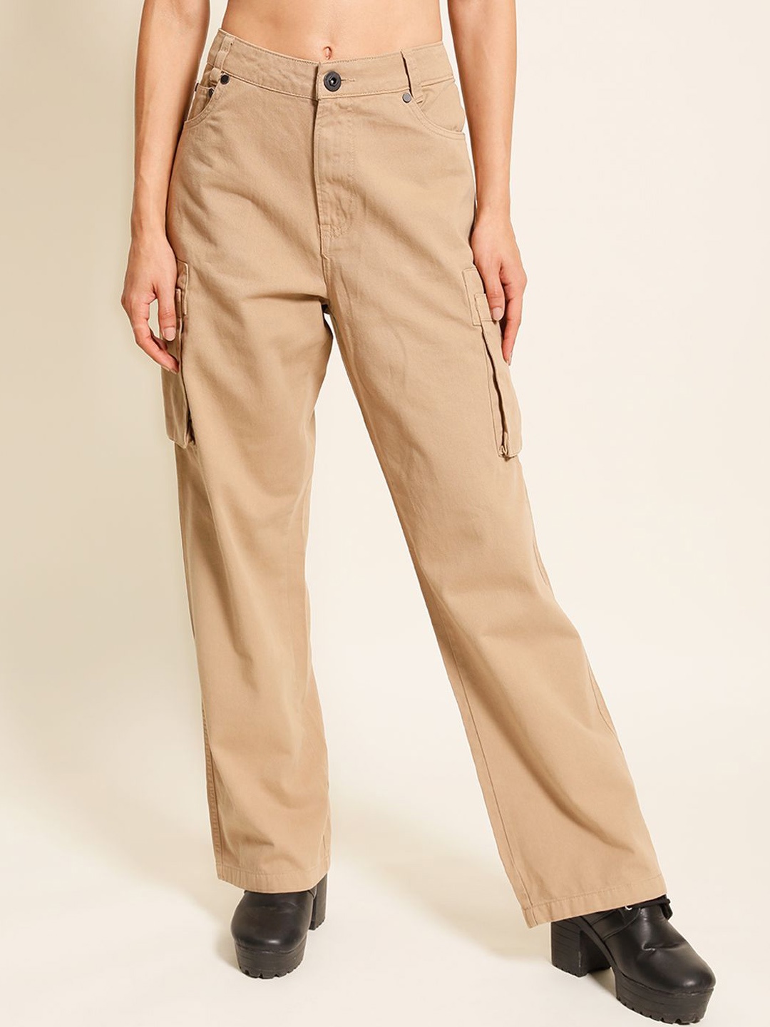 

The Roadster Lifestyle Co. Women Beige Mid-Rise Pure Cotton Straight-Fit Cargo Trousers
