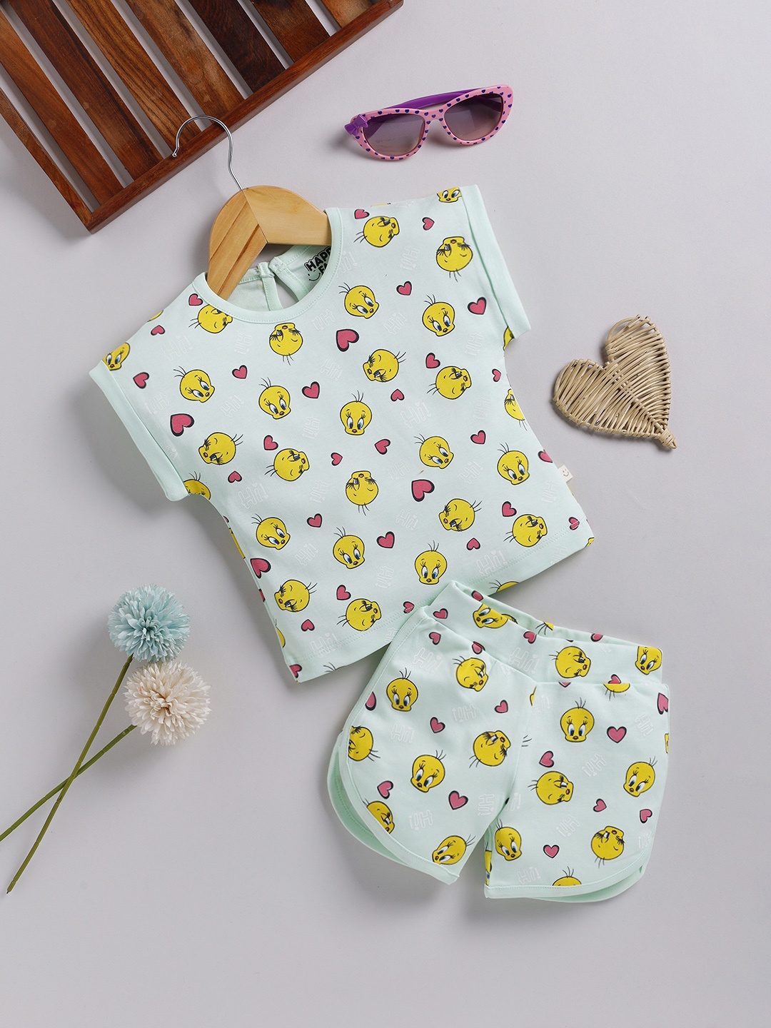 

Happy Faces Infant Girls Pure Cotton Tweety Printed T-shirt with Shorts, Green