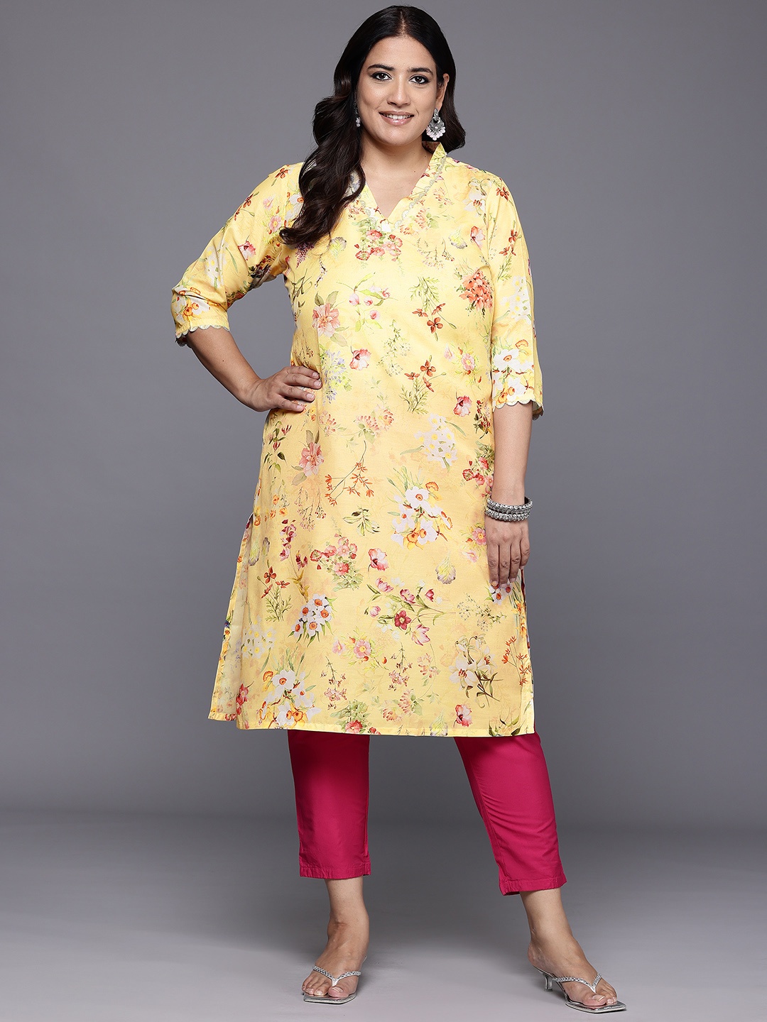 

A PLUS BY AHALYAA Plus Size Floral Printed Gotta Patti Kurta, Yellow