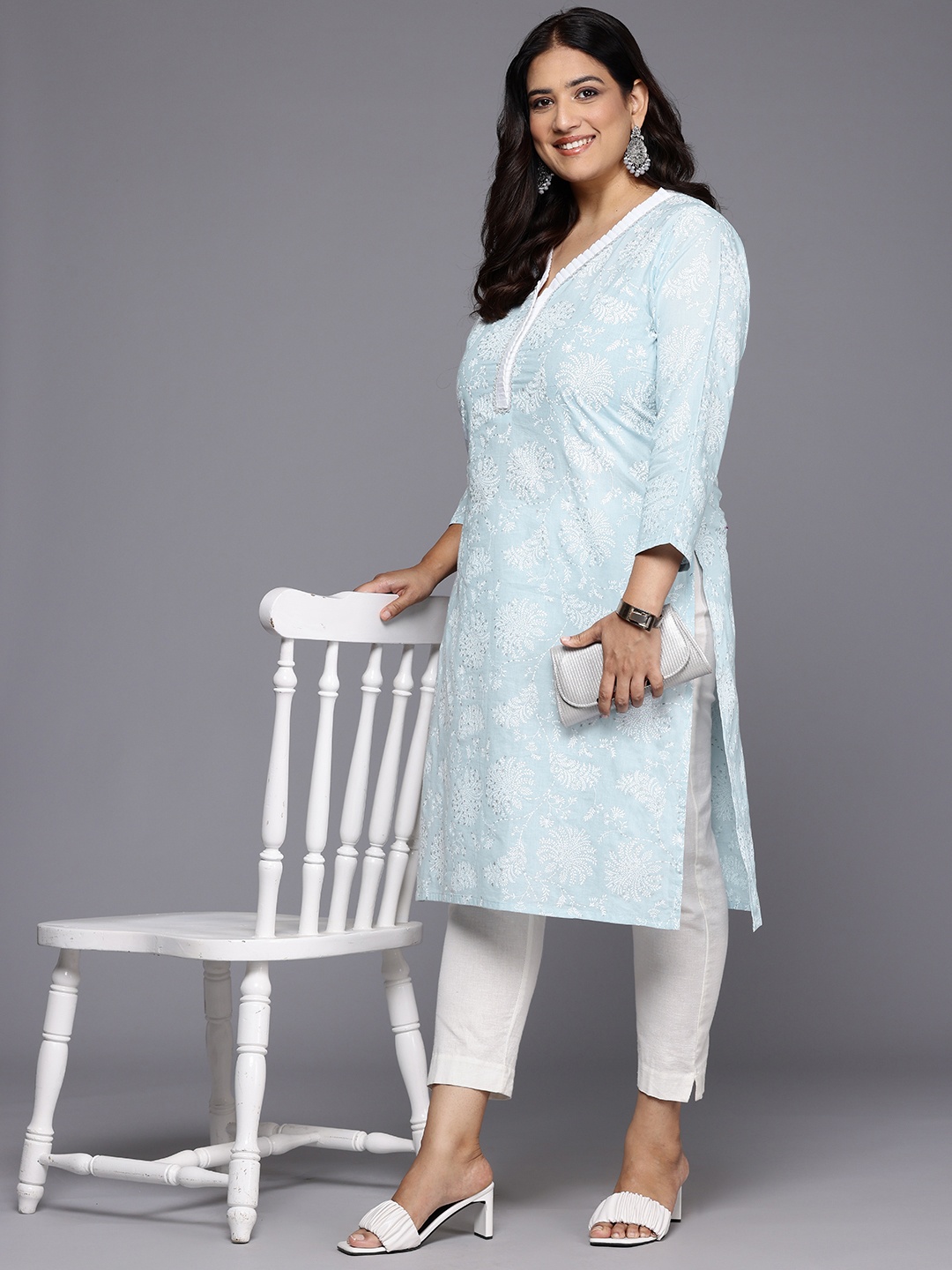 

A PLUS BY AHALYAA Plus Size Floral Printed Zari Pure Cotton Kurta, Blue