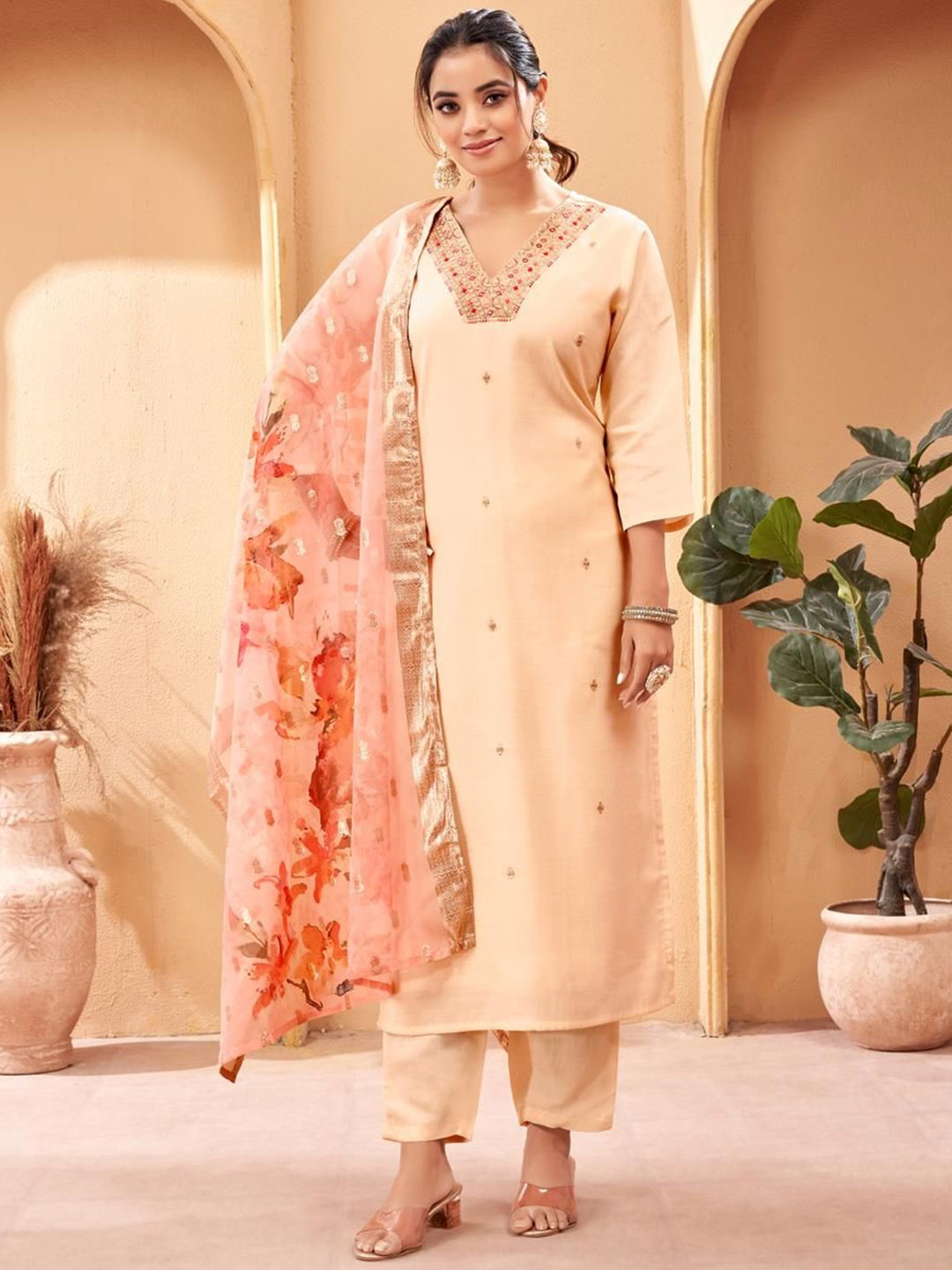 

BAESD Ethnic Motifs Embroidered V-Neck Chanderi Silk Straight Kurta with Pyjamas & Dupatta, Cream