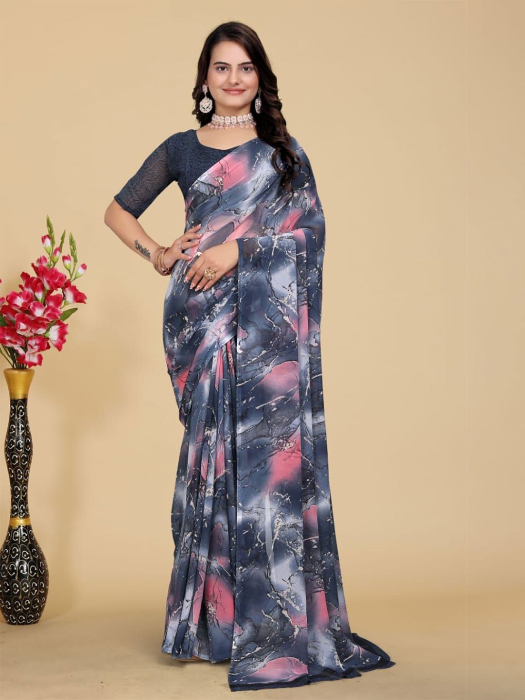 

SANJANA SILK Printed Saree With Blouse Piece, Grey
