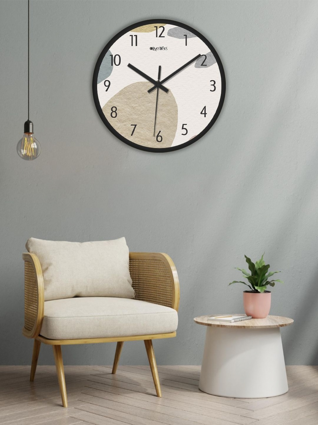 

OLIVE TREE Black & White Printed Analogue Contemporary Wall Clock