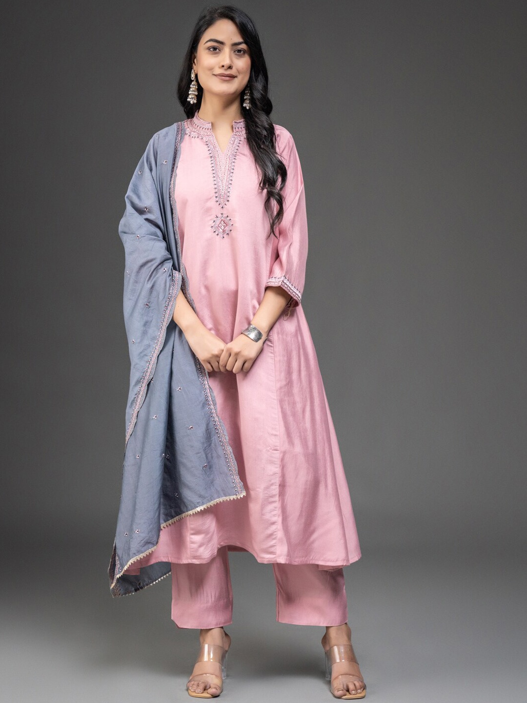 

DARIAN Ethnic Motifs Yoke Design Regular Thread Work Kurta with Trousers & Dupatta, Peach