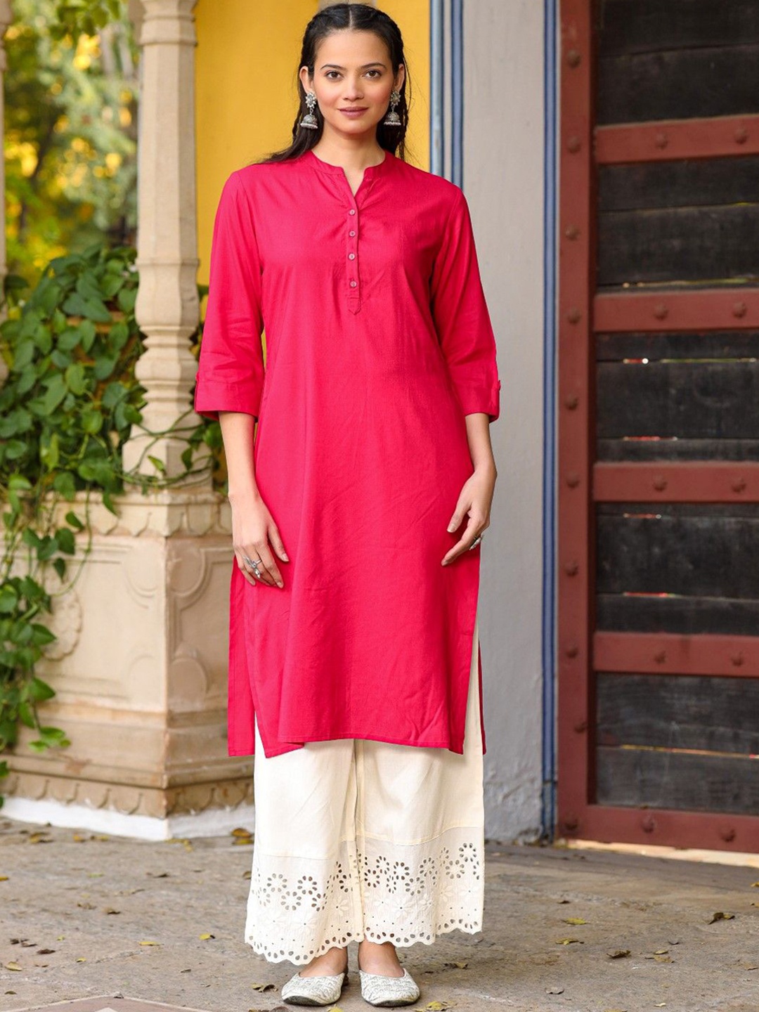 

Juniper Mandarin Collar Roll-Up Sleeves Straight Kurta, Pink