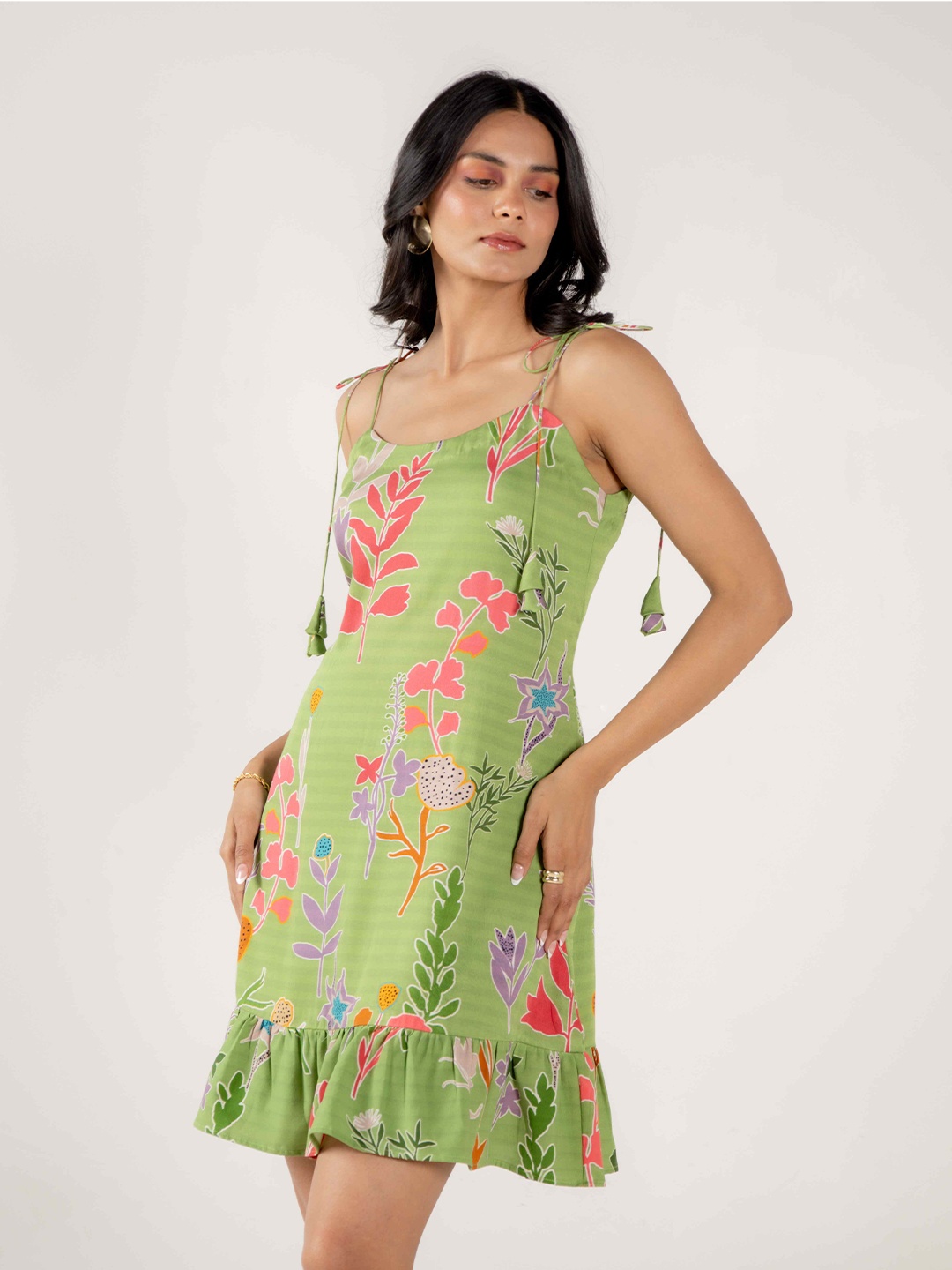 

AROOP INDIA Floral Printed Tie-Up Neck Sleeveless Model Mini Dress, Green