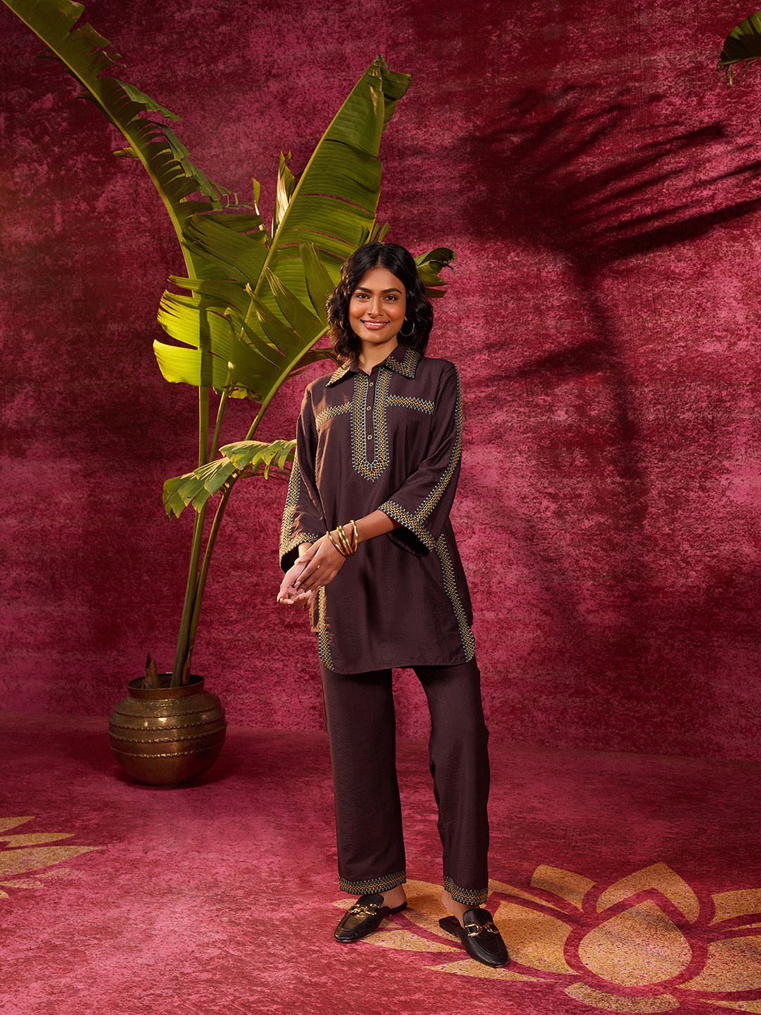 

Lakshita Ethnic Motifs Embroidered Regular Co-Ords Set, Brown