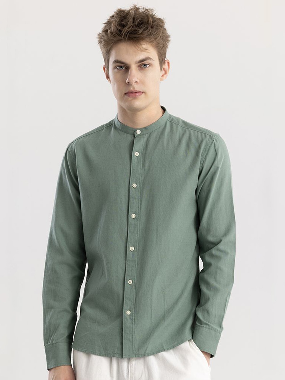 Snitch Green Straight Slim Fit Mandarin Collar Linen Cotton Casual Shirt