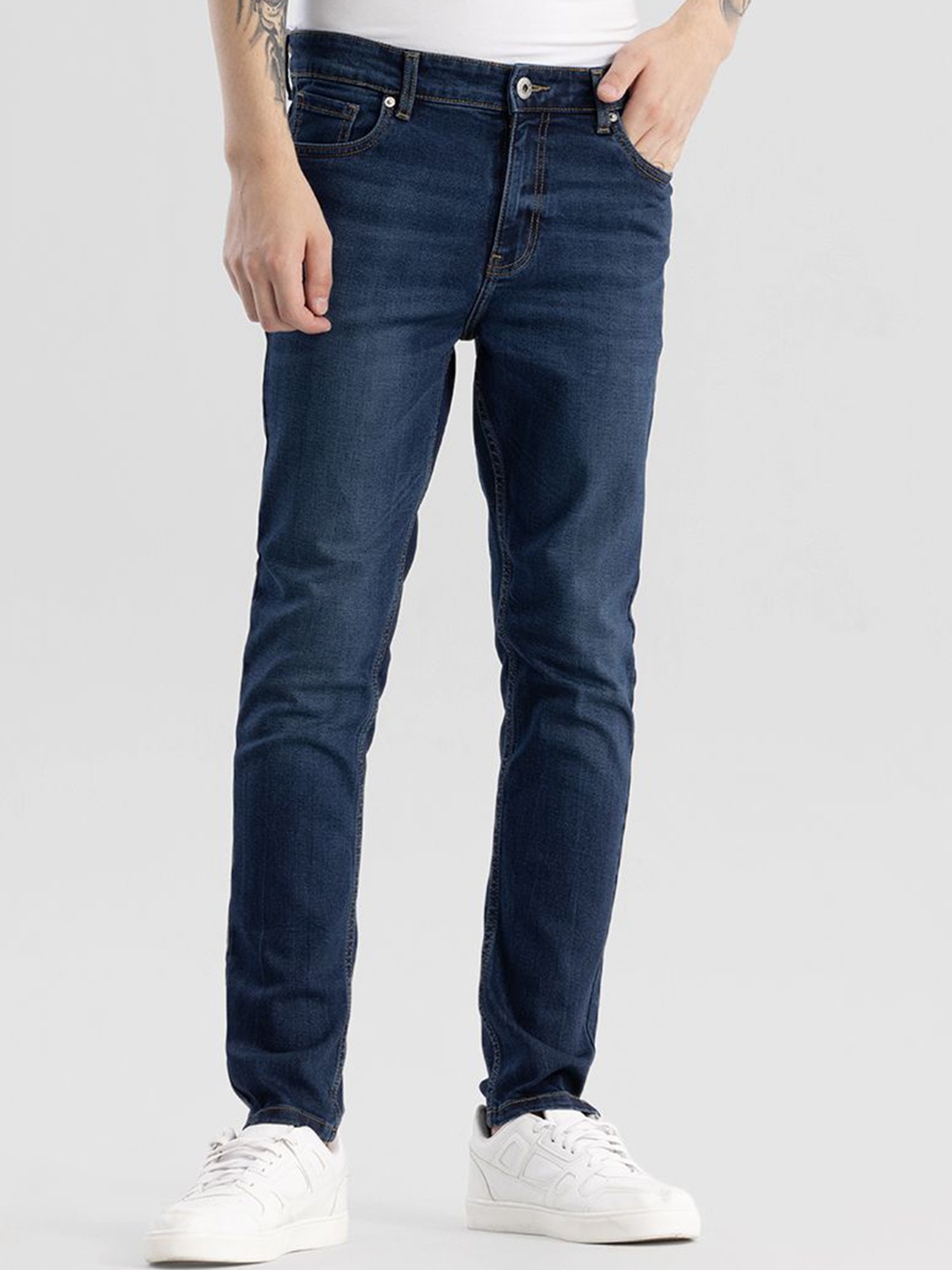 

Snitch Men Navy Blue Jean Slim Fit Mid-Rise Heavy Fade Clean Look Stretchable Jeans