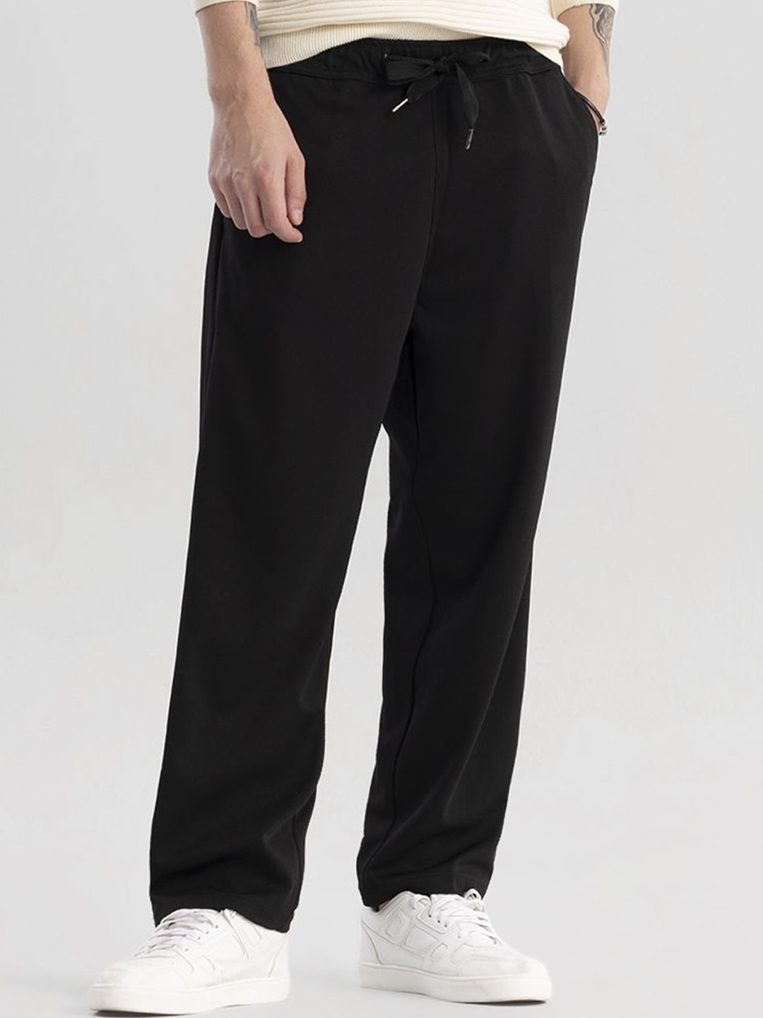 

Snitch Men Black Relaxed Loose Fit Trousers