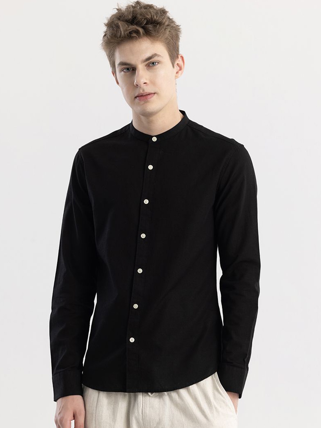 

Snitch Black Straight Slim Fit Mandarin Collar Linen Cotton Casual Shirt