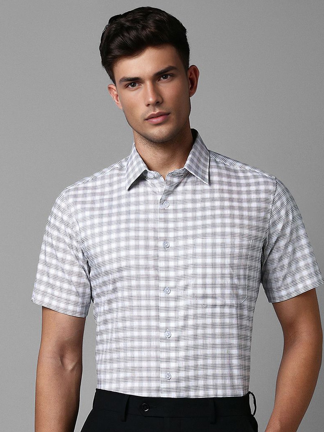 

Louis Philippe Spread Collar Slim Fit Checked Cotton Formal Shirt, White