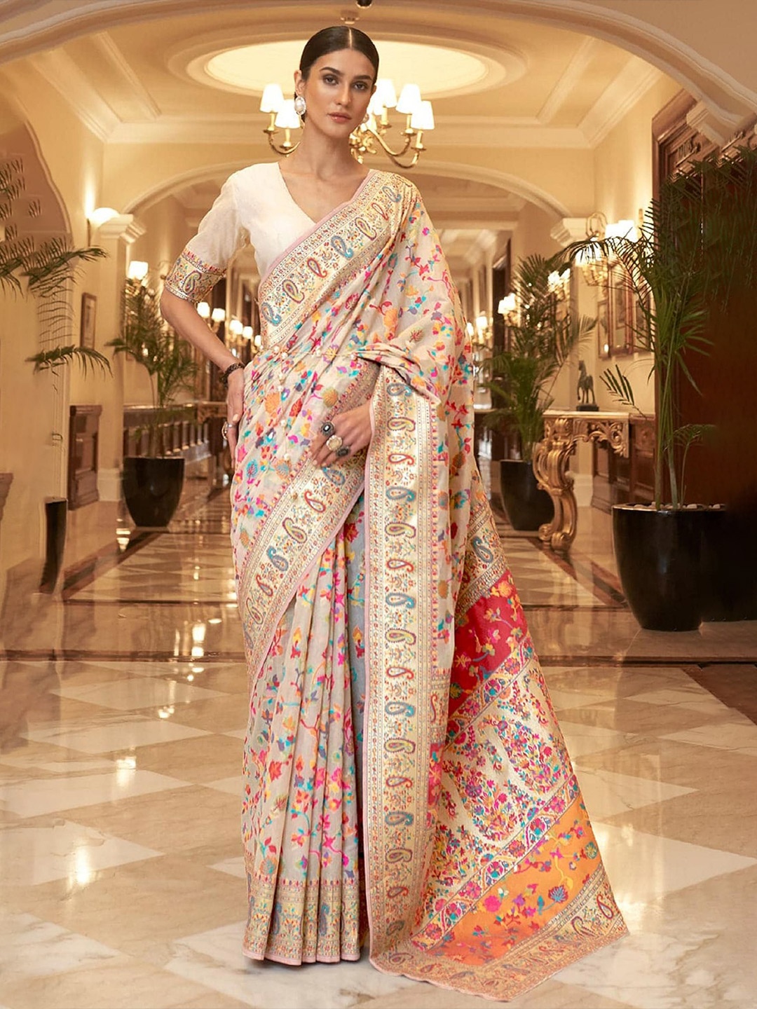 

Trendmalls Woven Design Zari Pure Silk Banarasi Saree, Beige