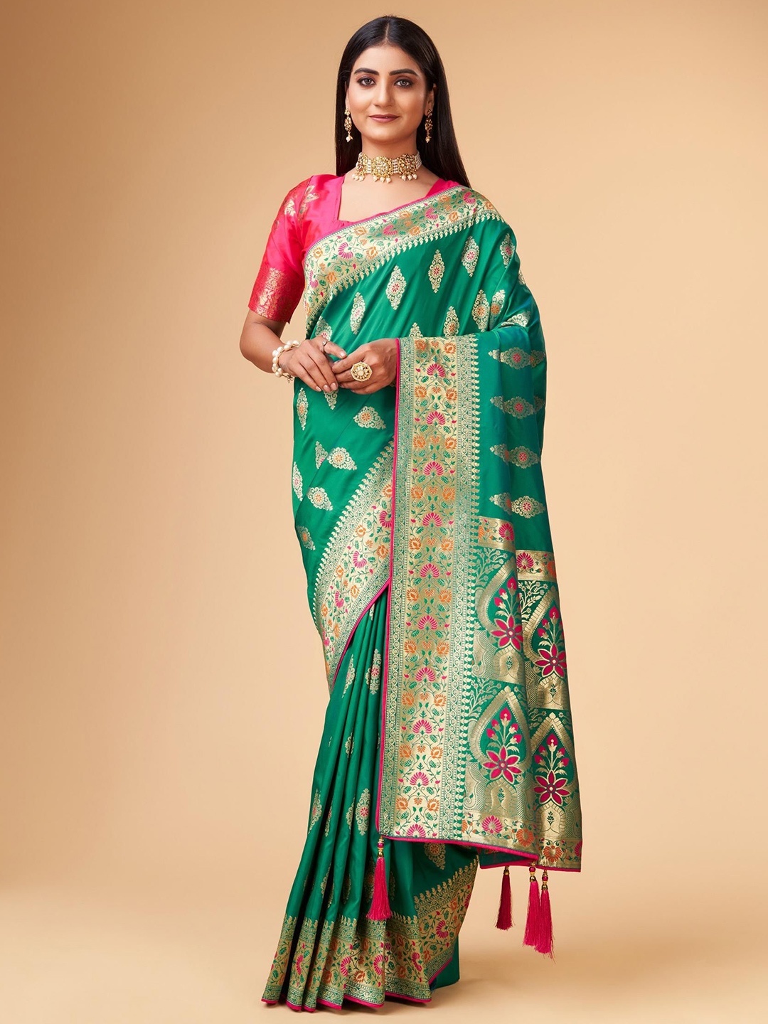 

Trendmalls Woven Design Zari Pure Silk Banarasi Saree, Green