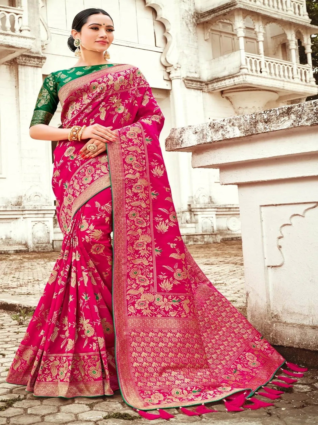 

Trendmalls Woven Design Pure Silk Kanjivaram Saree, Pink