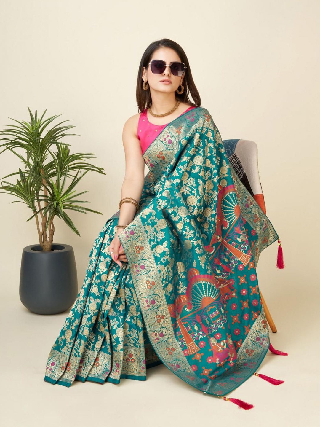 

Trendmalls Woven Design Zari Pure Silk Banarasi Saree, Teal
