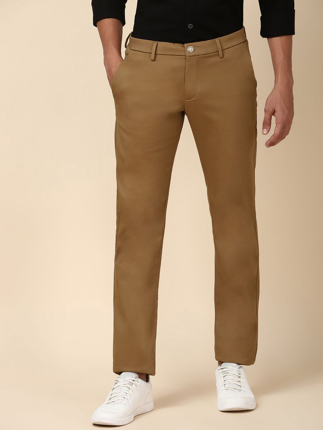 

Allen Solly Men Solid Slim Fit Mid-Rise Plain Regular Trousers, Brown