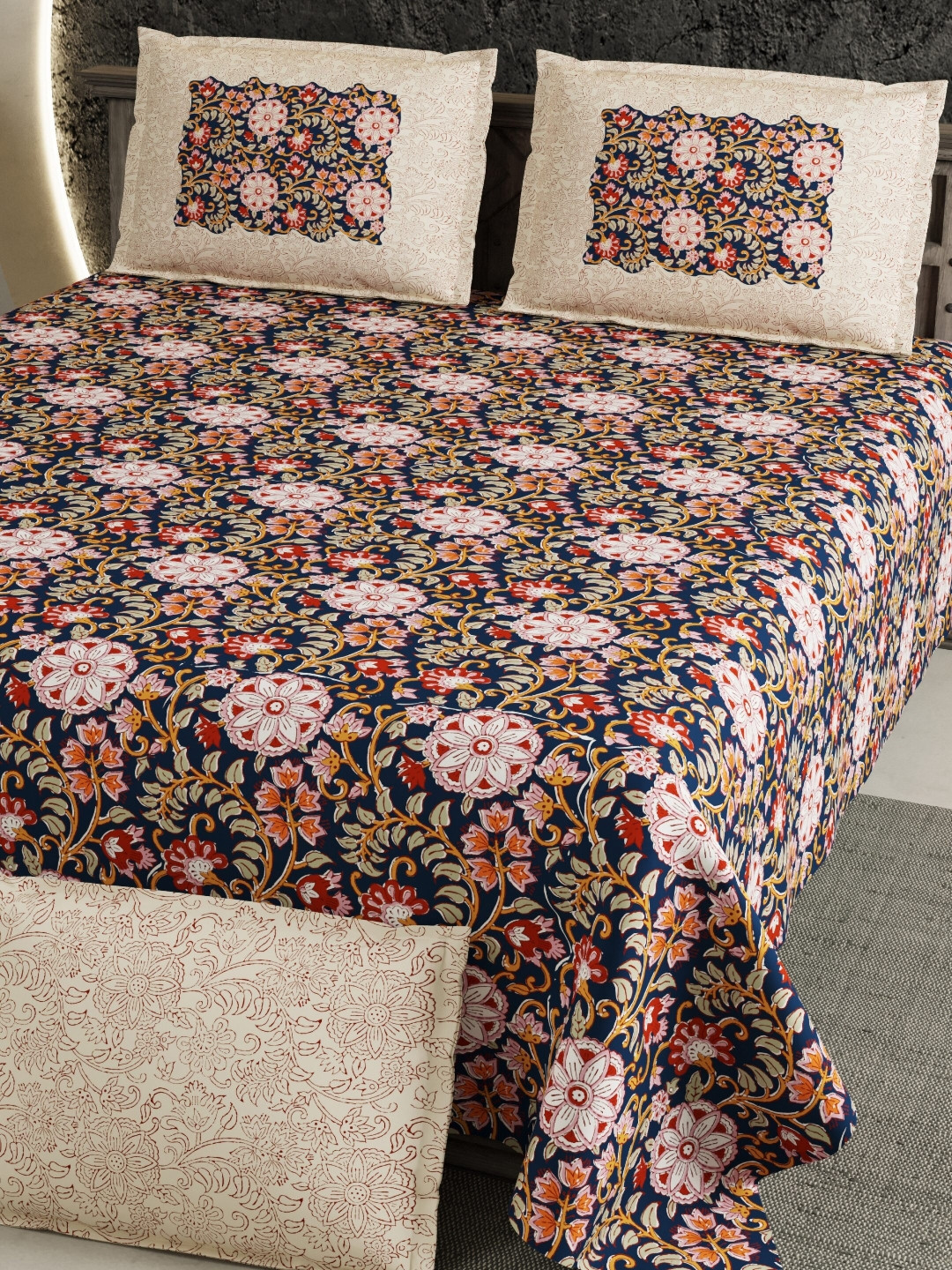

LIVING ROOTS Blue & White Floral Pure Cotton 300 TC King Bedsheet with 2 Pillow Covers