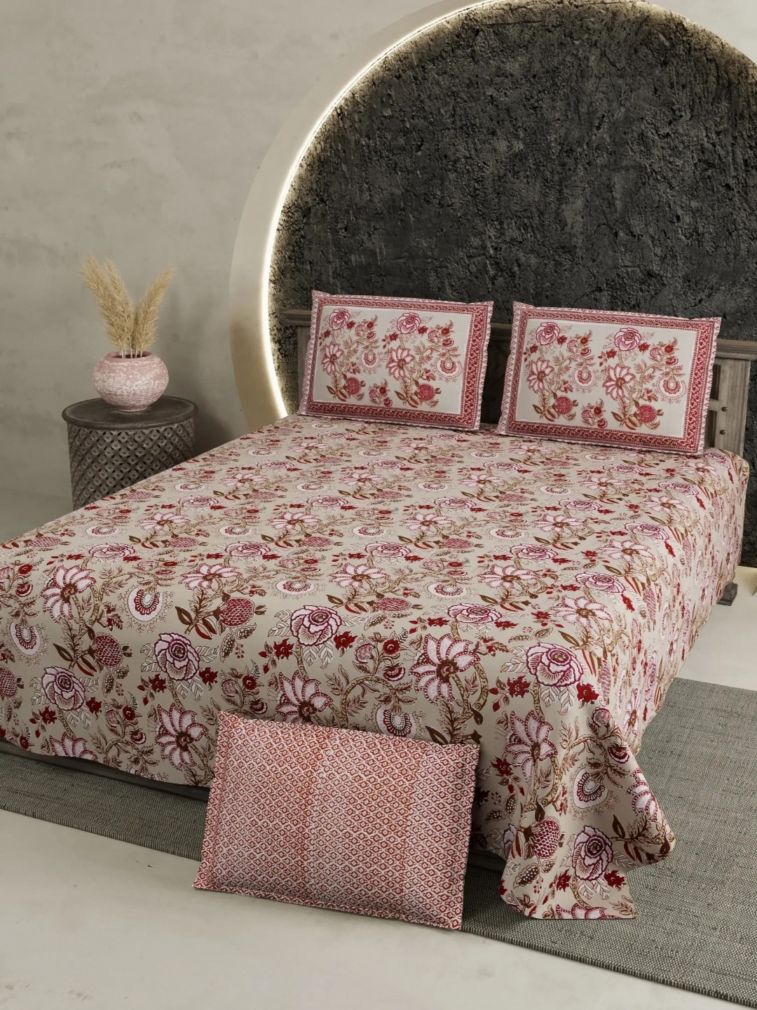 

LIVING ROOTS Super King Size Jaipur Block Print Cotton Double Bedsheet & 2 Pillow Covers, Pink