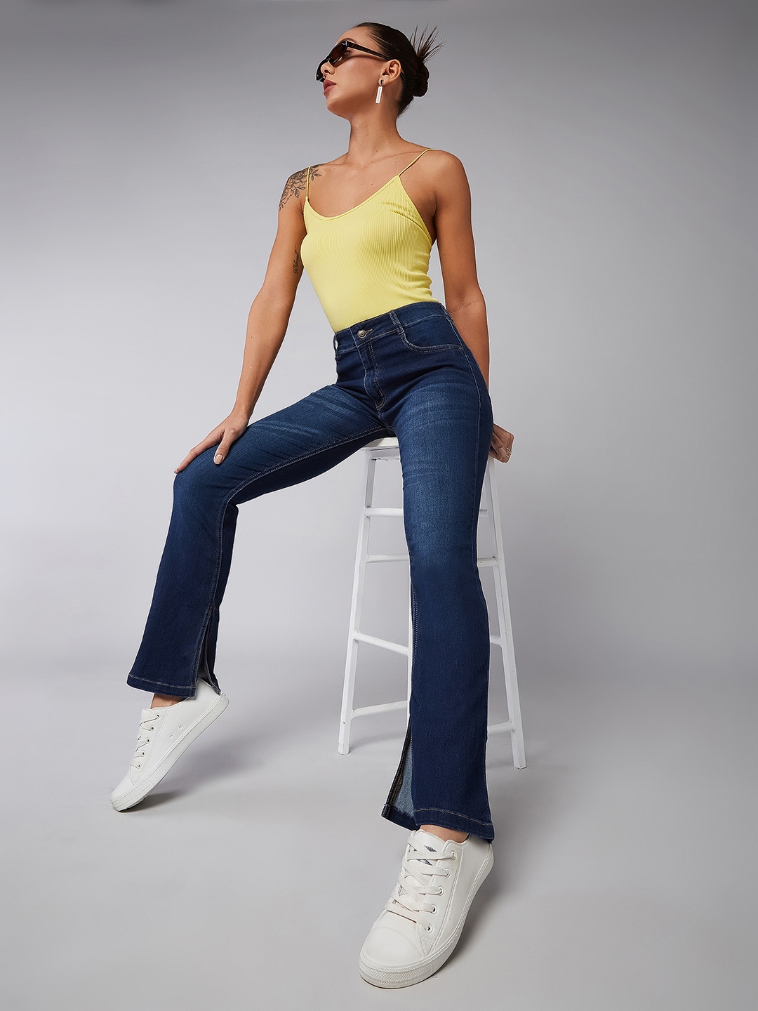 

DOLCE CRUDO Women Bootcut Mid Rise Regular Length Denim Stretchable Jeans, Blue
