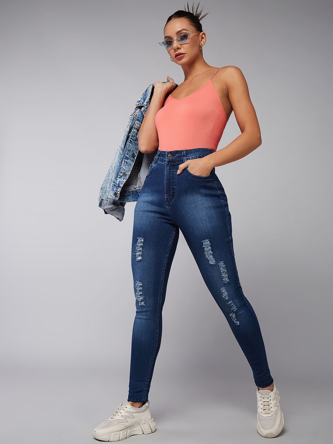 

DOLCE CRUDO Women Skinny Fit High Rise Light Fade Stretchable Jeans, Blue