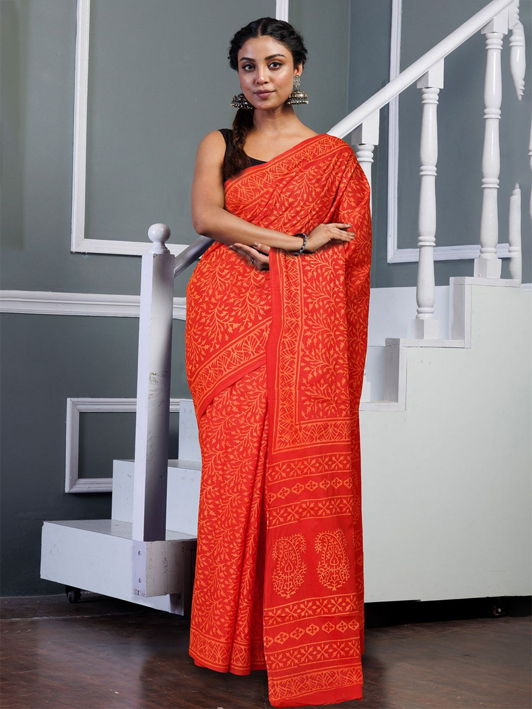 

Unnati Silks Ethnic Motifs Pure Cotton Handloom Block Print Saree, Red