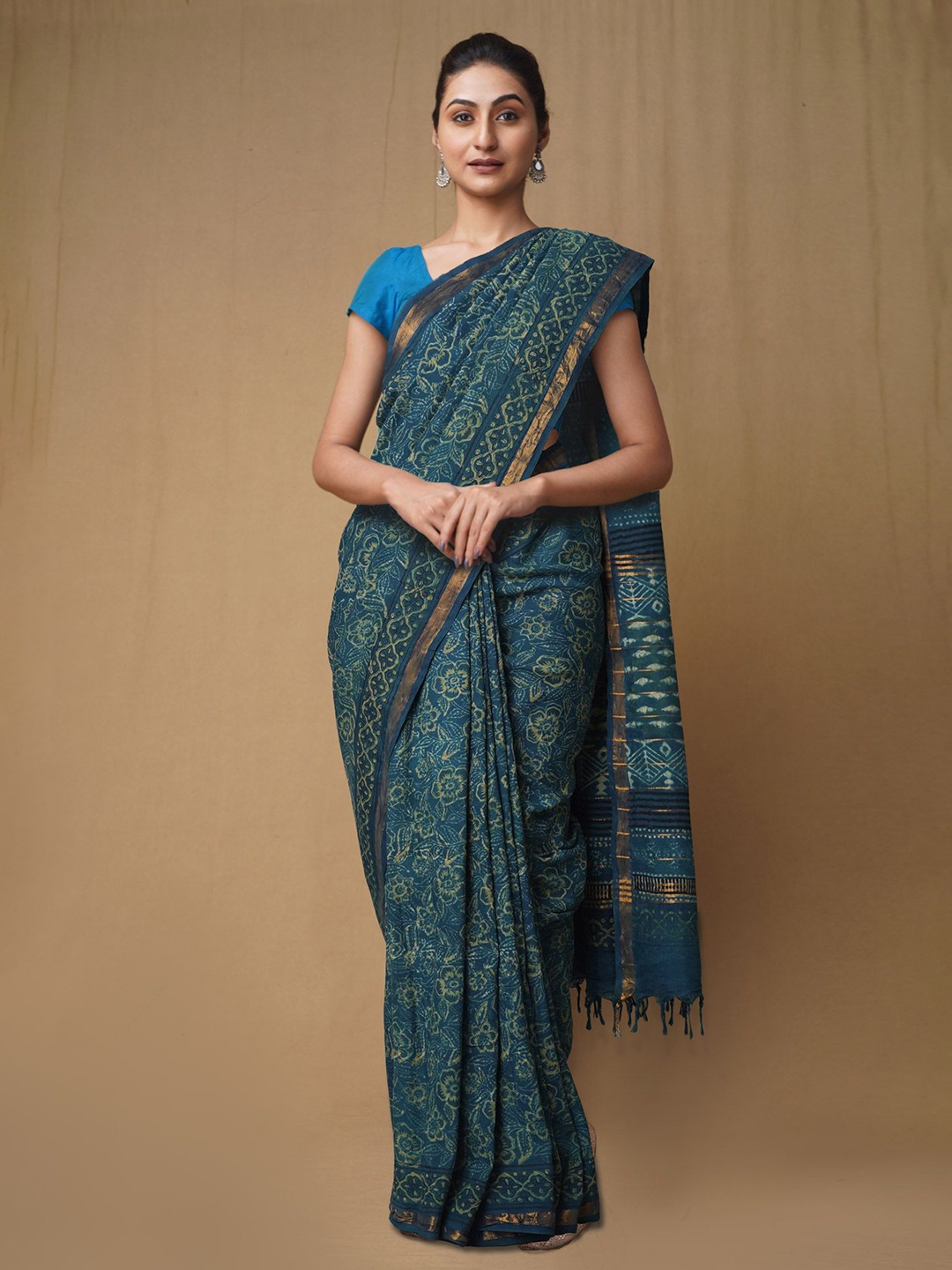 

Unnati Silks Ethnic Motifs Zari Pure Silk Handloom Chanderi Saree, Blue