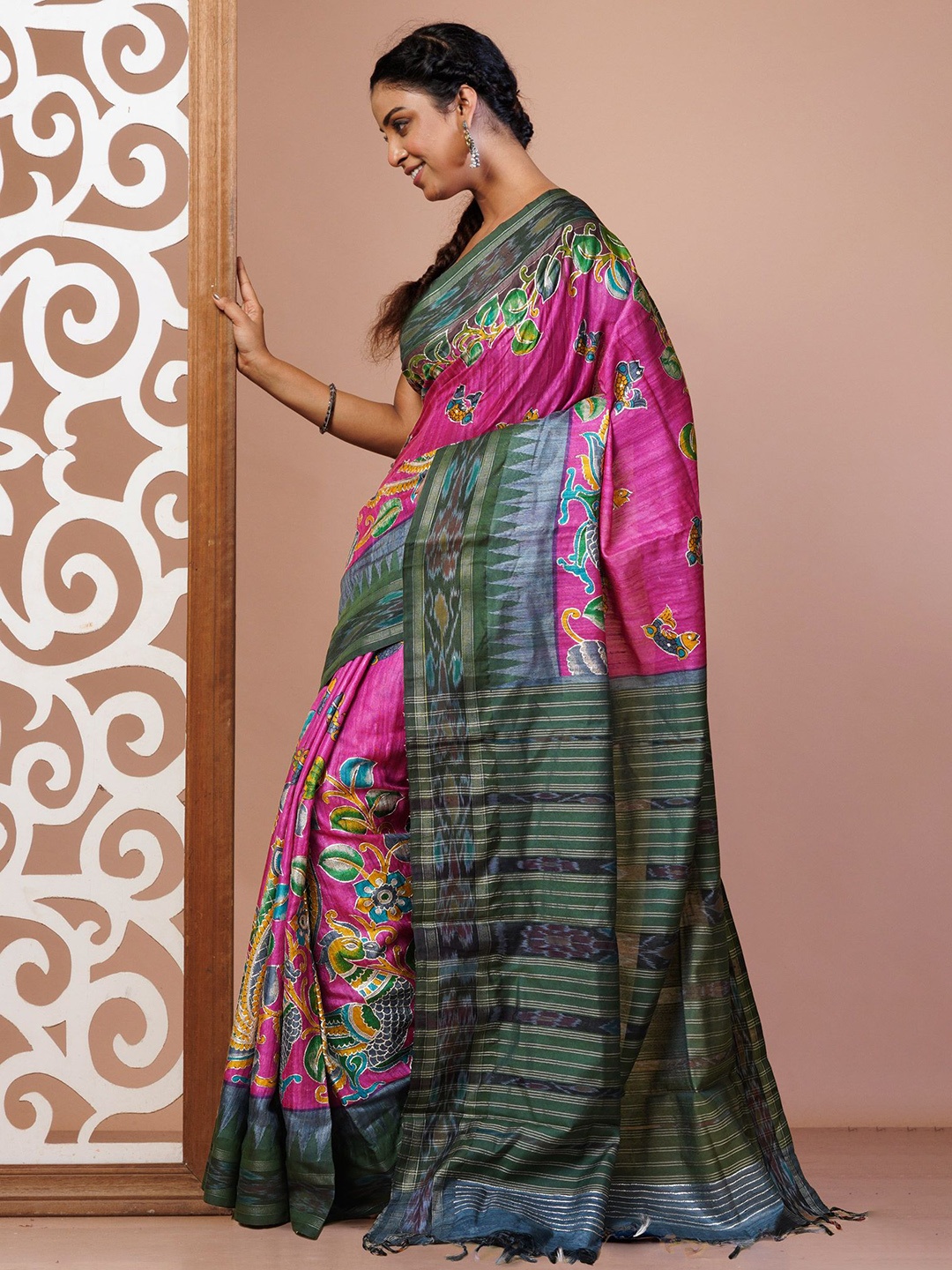 

Unnati Silks Ethnic Motifs Zari Pure Silk Handloom Tussar Saree, Pink