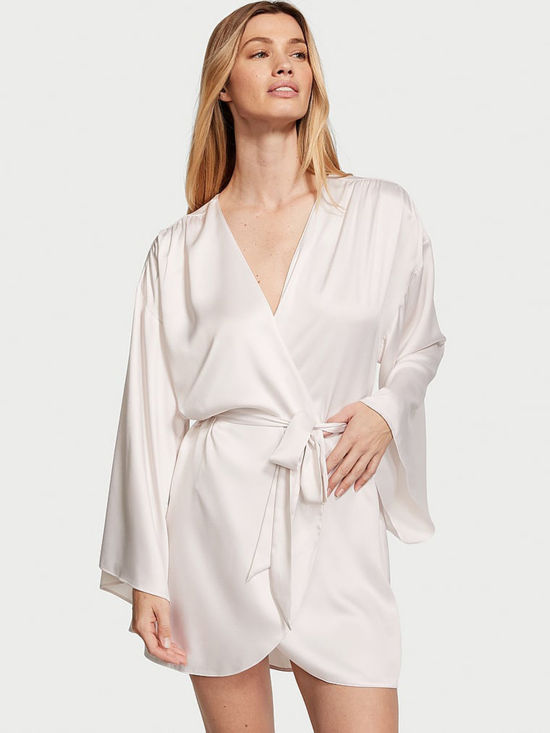 

Victoria's Secret Relaxed Fit Bride Embellished Short Robe, White