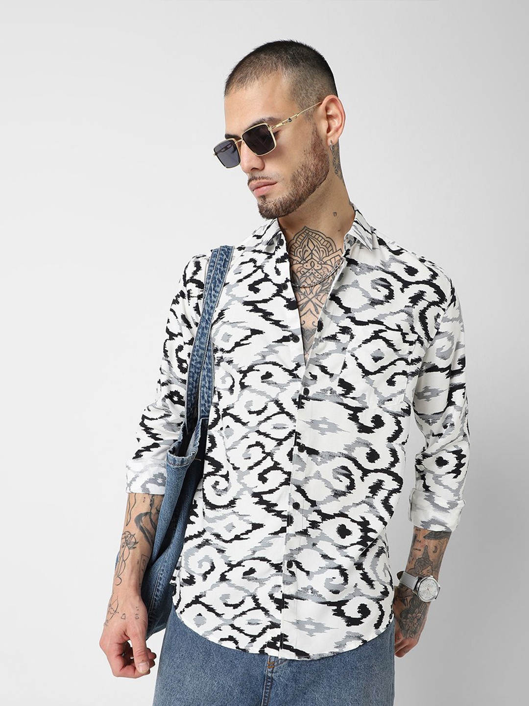 

VASTRADO Classic Spread Collar Slim Fit Printed Cotton Casual Shirt, White