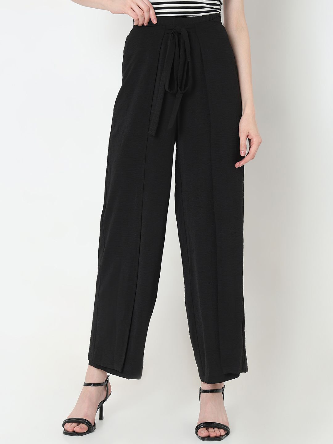 

Vero Moda Women Straight Fit High-Rise Culottes Trousers, Black